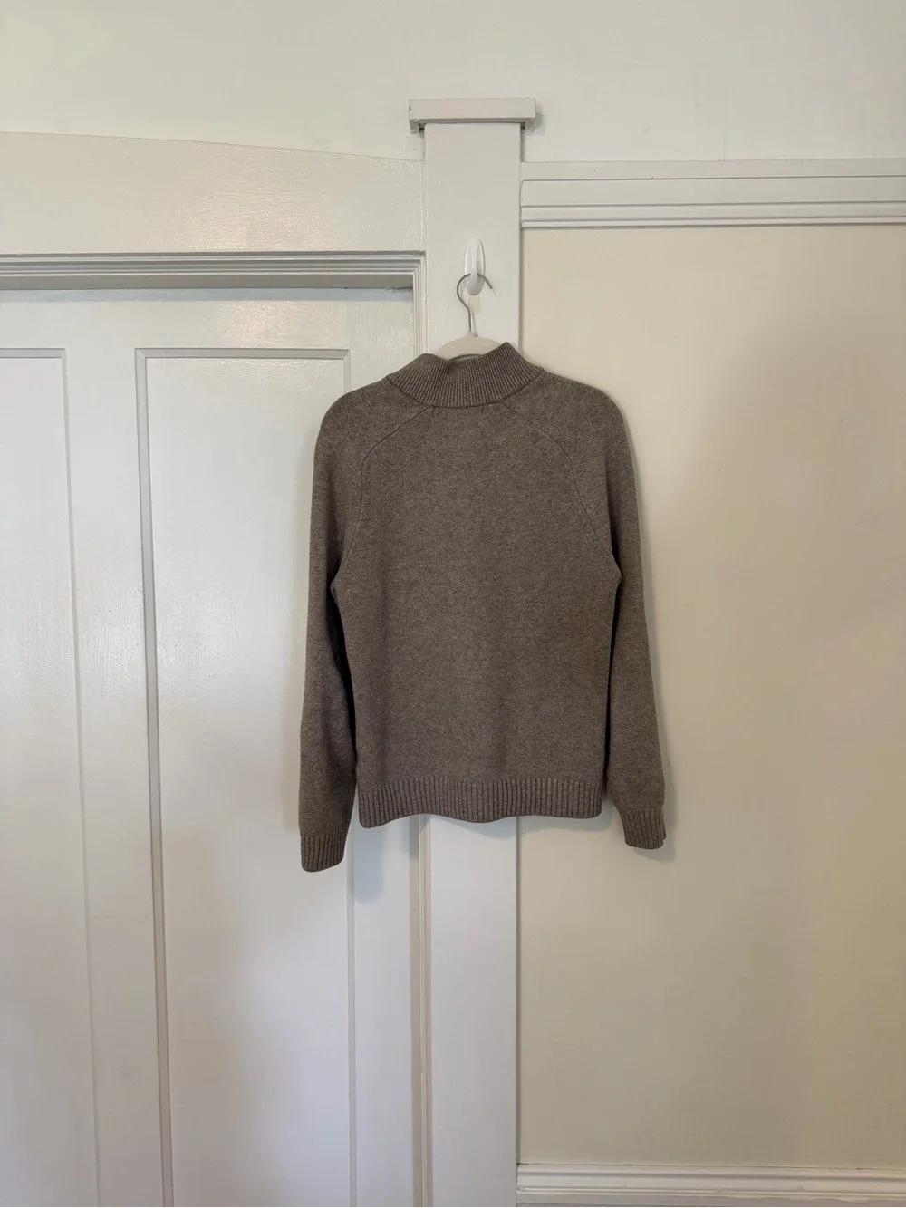 Banana Republic Men's Beige Cozy Half-Zip Sweater - Oatmeal